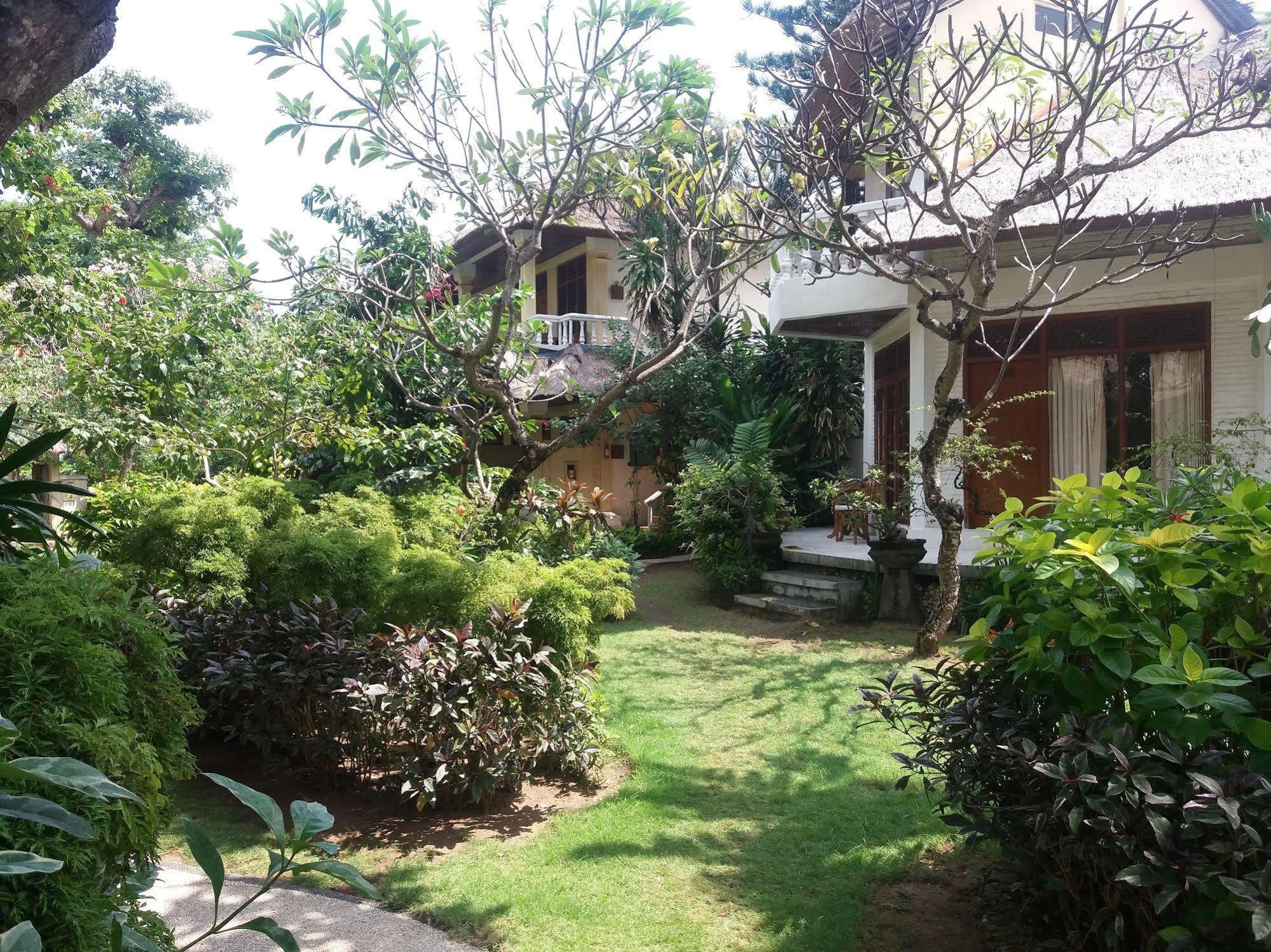 The Sari Beach Legian Εξωτερικό φωτογραφία