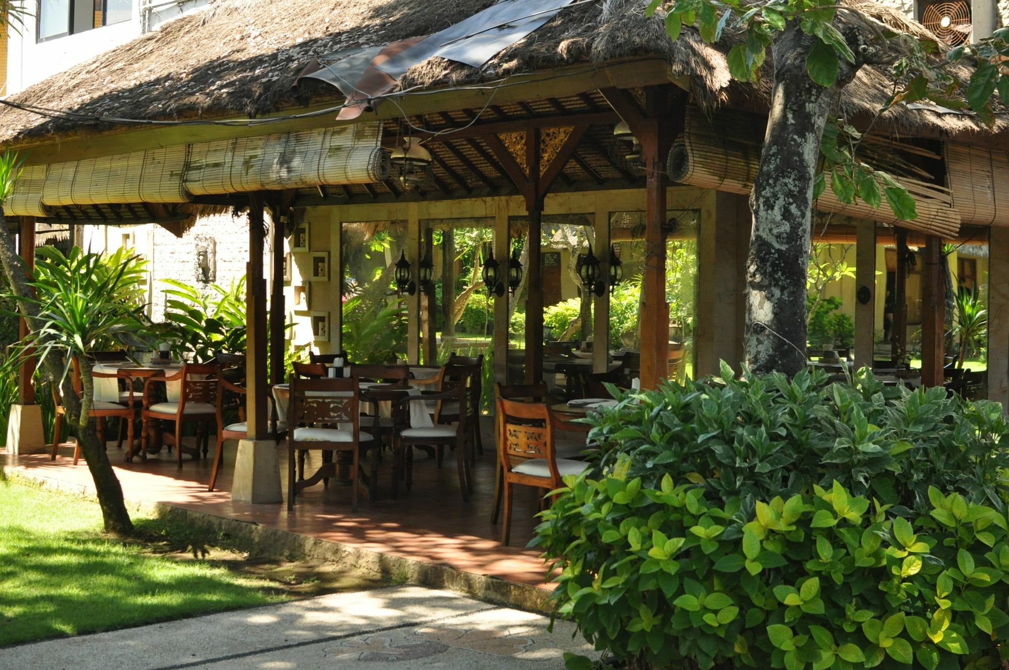 The Sari Beach Legian Εξωτερικό φωτογραφία