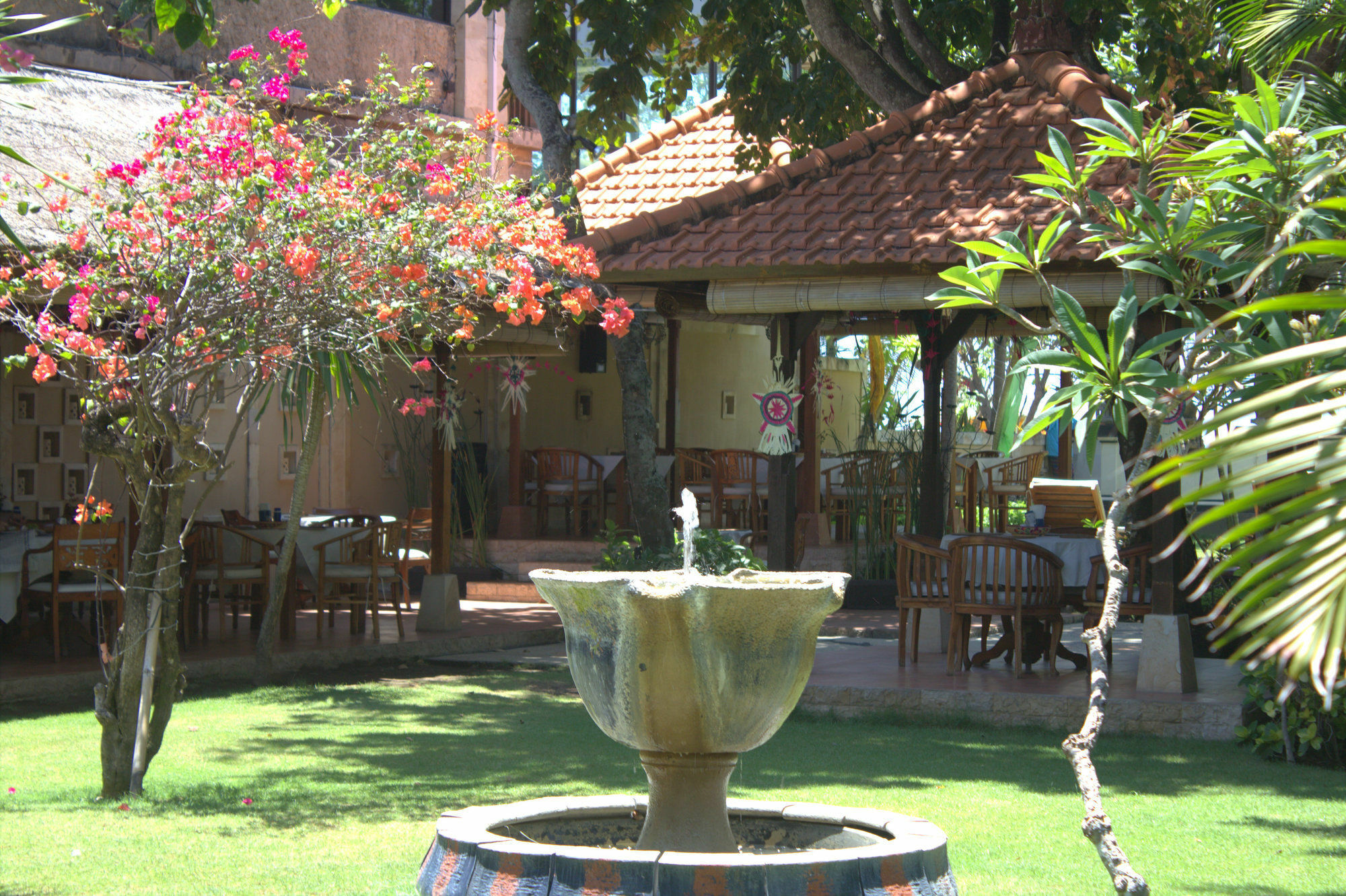The Sari Beach Legian Εξωτερικό φωτογραφία